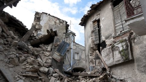 Assicurazioni su catastrofi: in Italia rischio alto ma poche polizze
