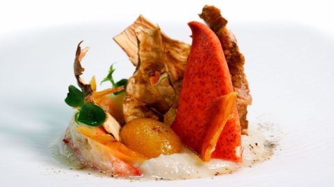 ﻿Lobster, artichoke Yerusalem, dan kumquat hidangan pesta: resep Antonio Cuomo