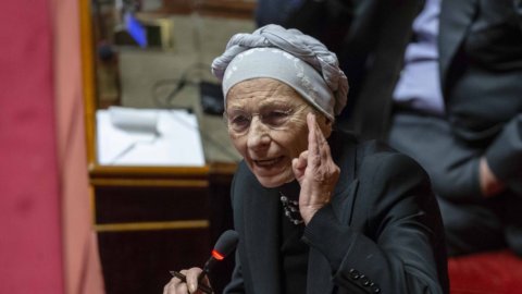 Manuver, Napolitano dan Bonino melawan Pemerintah: "Humiliate the Parliament"