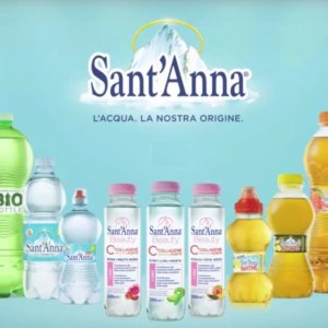 Acqua Sant'Anna，挑战跨国公司的Bertone家族的明珠