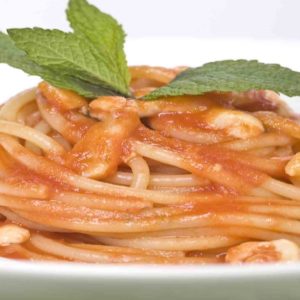 アントネッロ コロンナのレシピ: ブカティーニ、タラのほほ肉、ペコリーノ チーズ