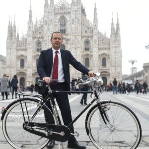 De Felice (Touro): "Apresento a vocês a bicicleta 4.0"