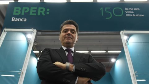 Bper compra Unipol Banca e macina utili: titolo vola in Borsa