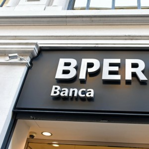 Bper, piano 2021: chiuse 230 filiali, 1.300 dipendenti in meno