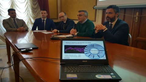 Open Fiber, Reggio Calabria'ya fiber getiriyor