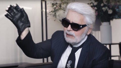 Le créateur de mode Karl Lagerfeld est décédé