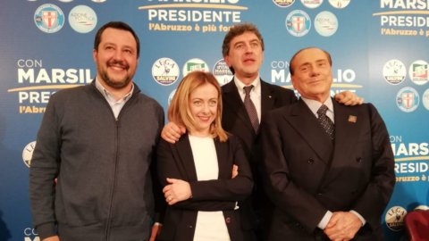 Elezioni, Abruzzo: netta vittoria del centrodestra, crollo M5S