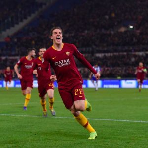 Roma mengalahkan Milan dan kembali ke Liga Champions sementara Napoli menahan diri