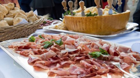 Parma, festival de primavera con comida, flores y cultura