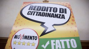 Cartellone reddito di cittadinanza