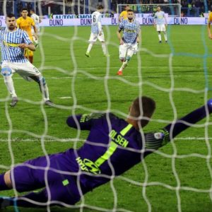 Milan-Inter miroase a Liga Campionilor după knock-out-ul romilor