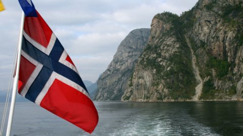 النرويج ، وداعا للنفط: التحول الأخضر (المزيف) للصندوق السيادي