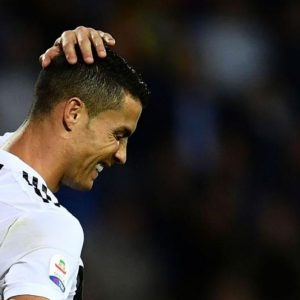 Juve mengalahkan Milan dan kembali ke puncak tetapi kasus CR7 pecah