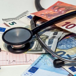 Detrazione spese sanitarie 2020: stop ai contanti