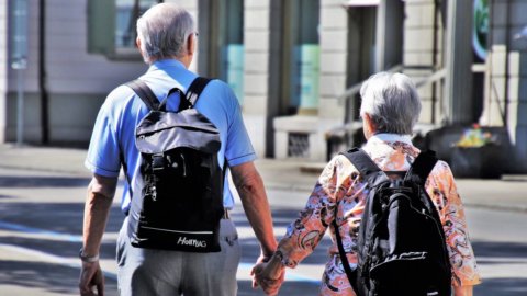 Sommer, mehr Hilfe für Ausreisende und für ältere Menschen zu Hause: die Initiative Europ Assistance