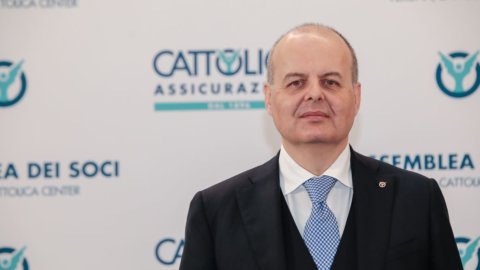 Cattolica Assicurazioni, ribaltone: sfiduciato l’ad Minali