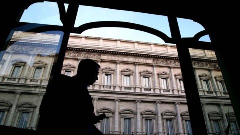 Bank of Italy, pembantaian industri: produksi -15% di bulan Maret