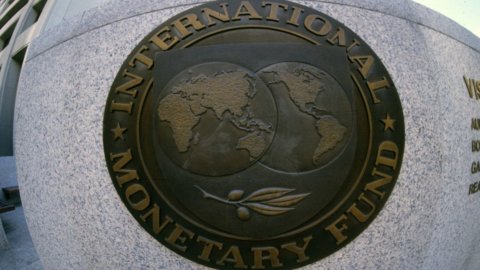 IMF raises estimates of Italian GDP but Piazza Affari slips