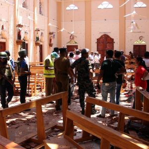 Strage in Sri Lanka: bombe in chiese, centinaia i morti