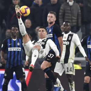 Derby d'Italie : l'Inter pour la Ligue des champions, la Juve pour le record