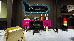 Arredamento: scrivania in mostra al Salone del Mobile