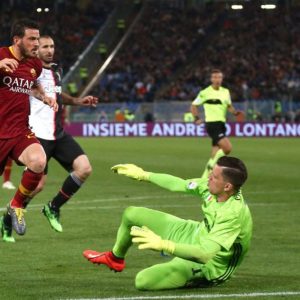 Champions, volata a 4: la Roma batte la Juve, ora tocca all’Inter