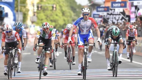 Giro d'Italia: Demare verspottet Viviani in Modena