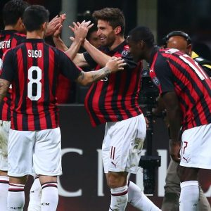 Milan tropieza con Bolonia y se acerca a la Champions League