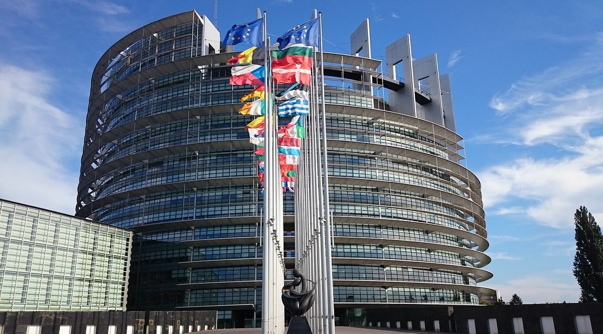 Markas Besar Parlemen Eropa di Strasbourg
