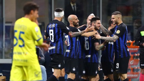 Inter vence e volta ao terceiro lugar, mas Conte é um canhão solto