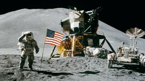 Dalla Luna a Marte, Leonardo celebra Apollo 11