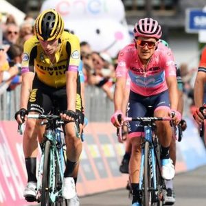 Giro d’Italia: Nibali ci prova ma non ce la fa, Carapaz resta in rosa