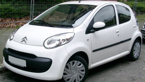 Citroen C1: verifiche sui vetri posteriori