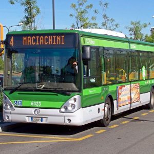 Biglietti bus e metro: rivoluzione a Milano, prezzo va a 2 euro