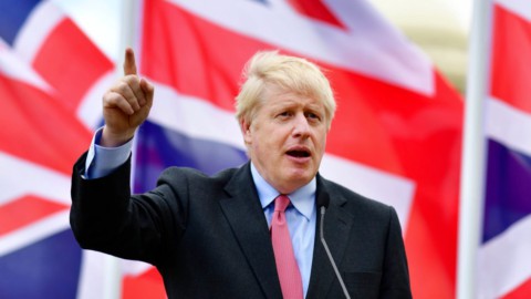 Elezioni Uk: trionfa Johnson, Brexit già entro l’anno