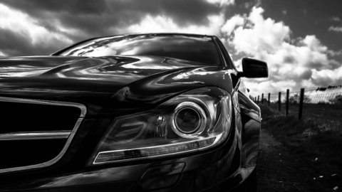 Borsa, il risiko biotech spinge Diasorin. Warning di Daimler