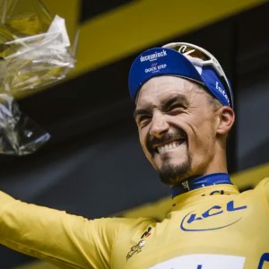 Tour: Alaphilippe in giallo, Nibali flop