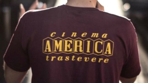 Cinema America, siapa yang takut dengan kemeja burgundy