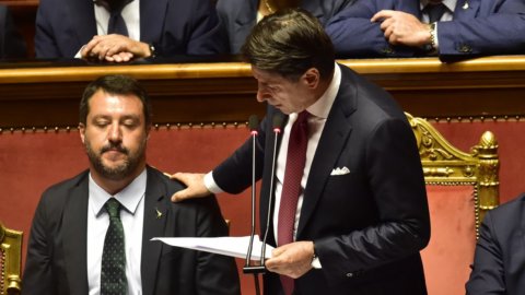 Conte processa Salvini e anuncia demissão: "Acabou o governo"