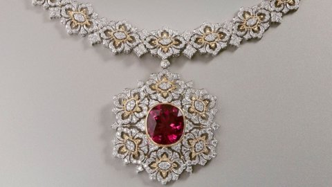 Richemont rachète les bijoux Buccellati aux Chinois