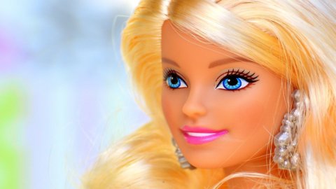 ACCADDE OGGI – 60 anni fa entra in commercio la prima Barbie