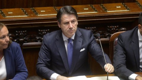 Mes, Conte: “Salvini non studia, Meloni allarmista”