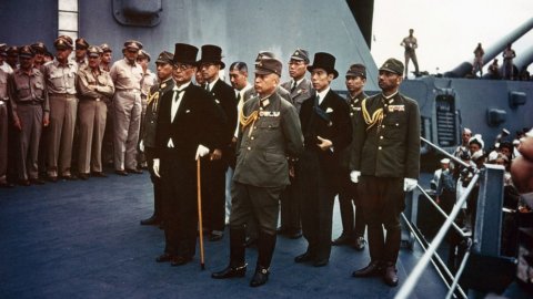 ACCADDE OGGI – Il Giappone si arrende: finisce la II Guerra Mondiale