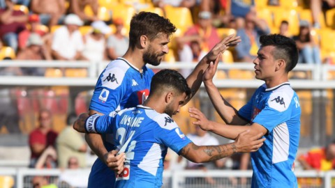 Napoli ve Roma deplasmanda bile kazanıyor ve ikna ediyor