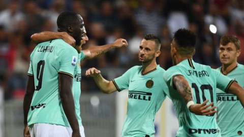 Inter vence e engancha a Juve. Lazio-Roma: igualdade com 6 poles