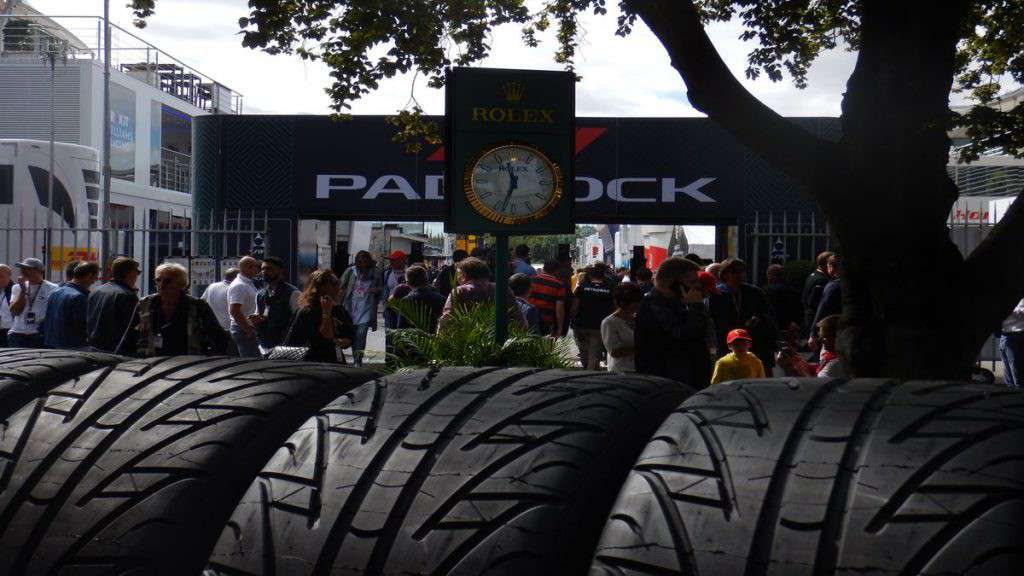 Pneus Paddock Ferrari