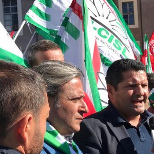 Whirlpool: após a greve, reunião conte-sindical