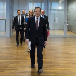 Draghi, addio alla Bce: “Il Qe parte il 1° novembre”