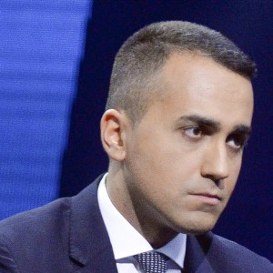 M5S contro Di Maio: liste in Emilia e Calabria e Conte trema