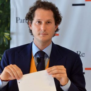 Elkann vuol comprare la Repubblica e L’Espresso